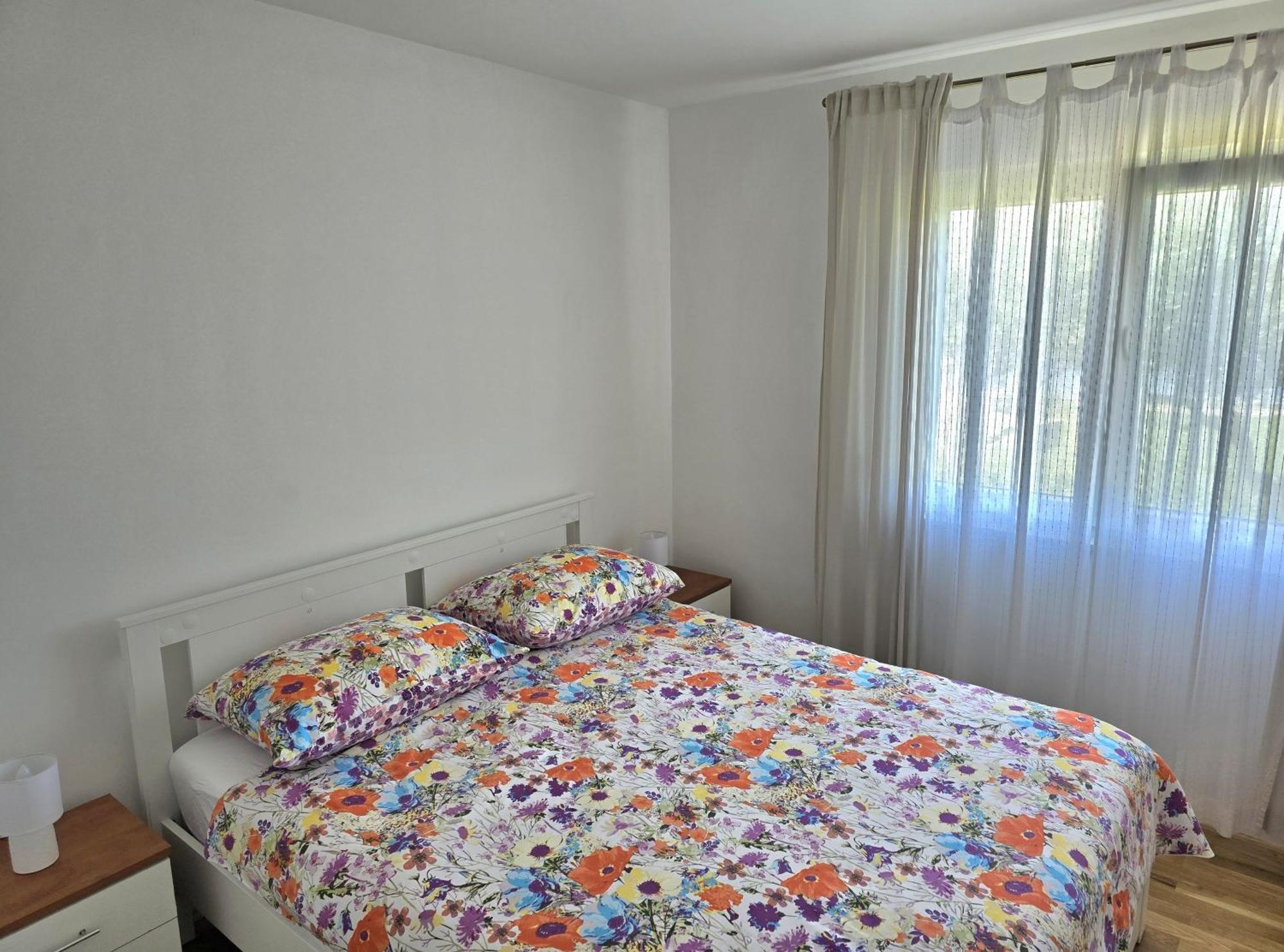 Olive Garden, Apartment With A Private Pool บานโจเล ภายนอก รูปภาพ