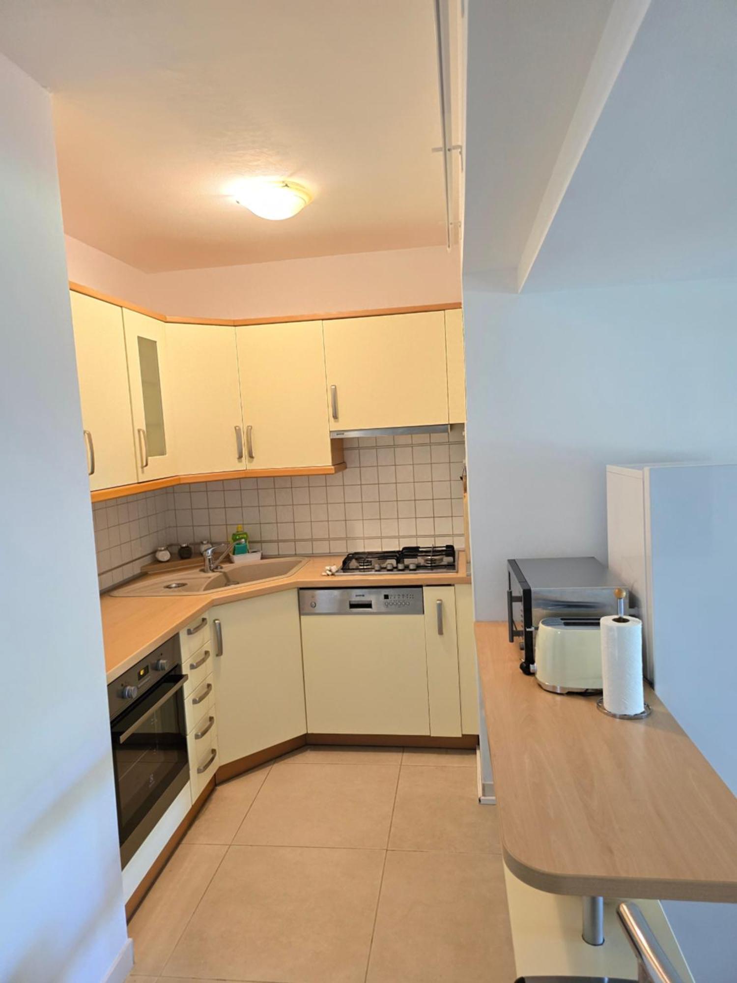 Olive Garden, Apartment With A Private Pool บานโจเล ภายนอก รูปภาพ