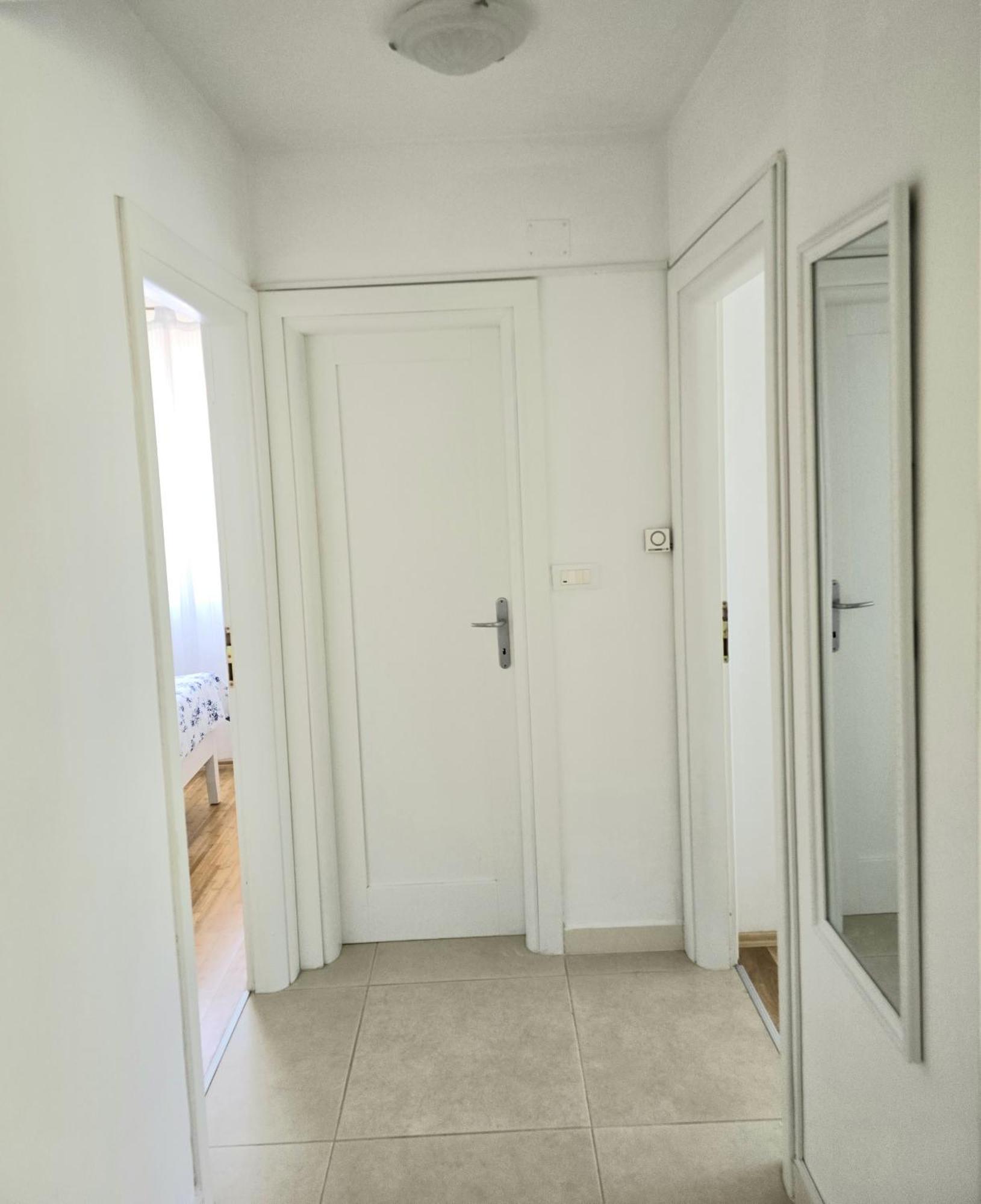 Olive Garden, Apartment With A Private Pool บานโจเล ภายนอก รูปภาพ